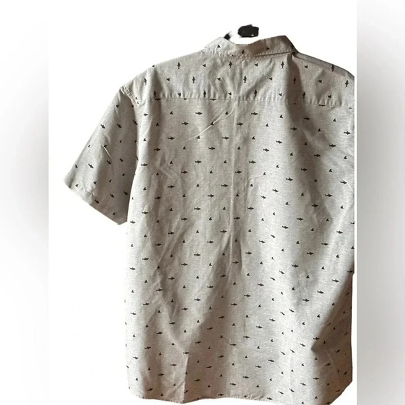 Molokai surf co XL men’s shark button down. Grey with black sharks. Worn twice. - Picture 3 of 9
